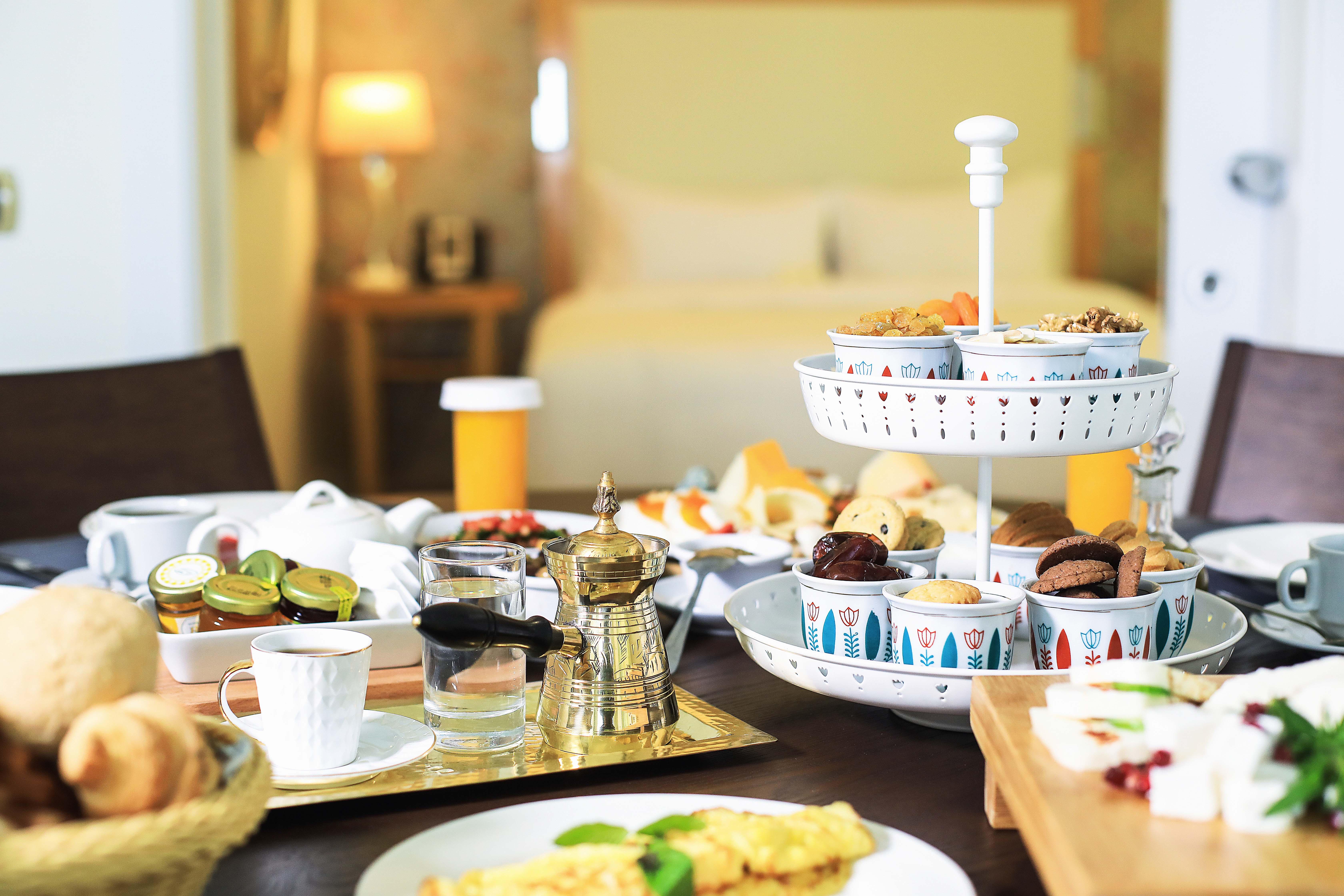 Riviera Hotel And Beach Lounge, Бейрут Екстериор снимка